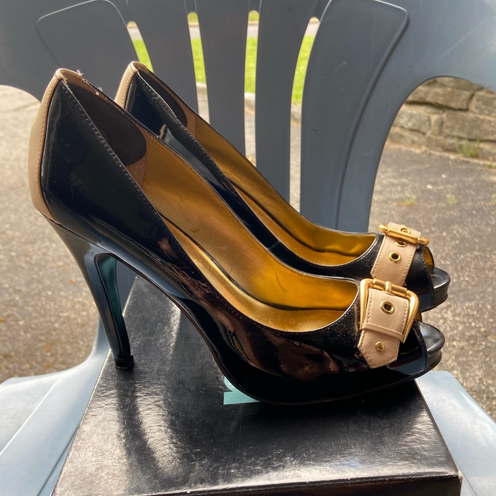 Very sexy patent leather peep toes heels pumps
